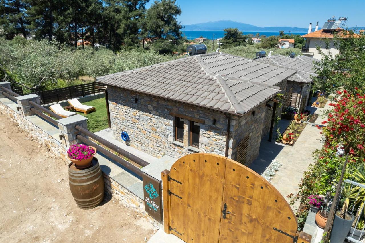 La Terra Petra * Skala Rachoni (Thasos)